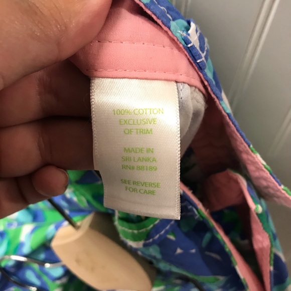 Lilly Pulitzer “Bee in your Bonnet” Callahan Short - Picture 6 of 6